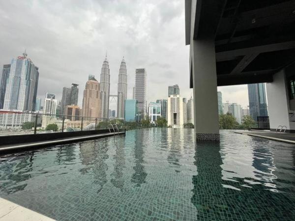 クアラルンプールLegasi Kampung Baru By Twenty7アパートメント エクステリア 写真